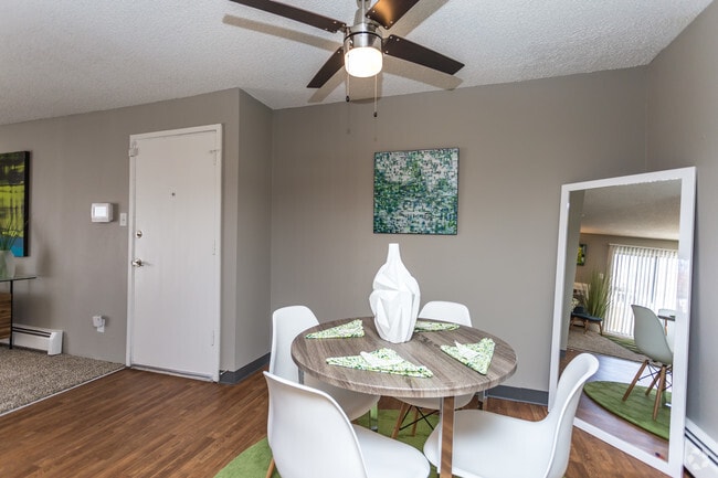 2BR, 1BA - Aspen
