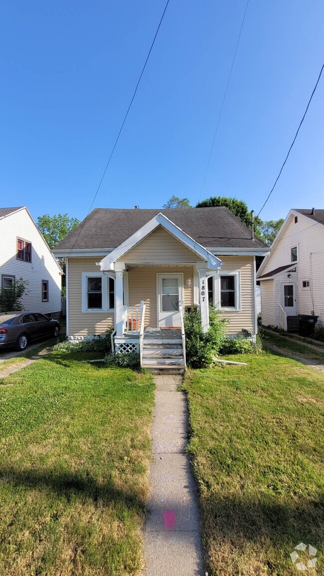 Building Photo - 1807 Olds Ave Rental