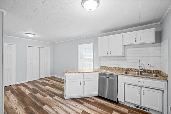 Photo - 1642 Keesee Rd Unidad A