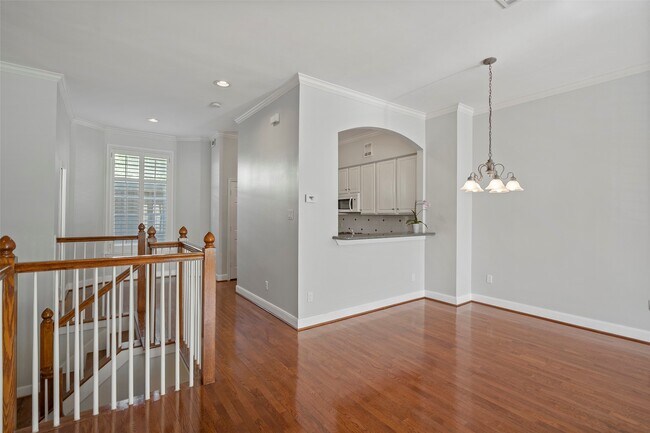 Photo - 5106 Fairmont St