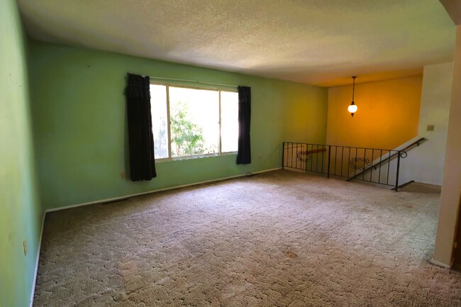 Photo - 714 S 16th Ave Apartment Unit 714