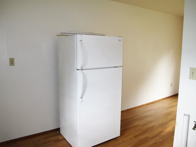 Photo - Stewart (1001 NW Crosby Ave) Unidad 1