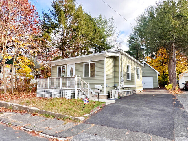 Building Photo - 251 Hillside Ave Rental