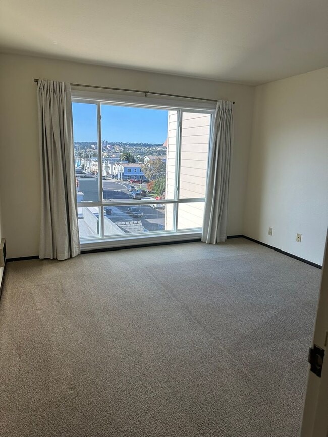 Photo - 273 S Parkview Ave Unit 273 S. Parkview Ave, Apt #3