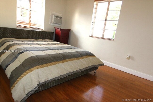 Photo - 619 Anastasia Ave Unidad 4