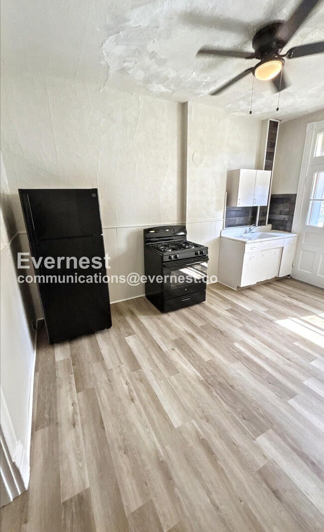 Photo - 3720 Fairview Ave