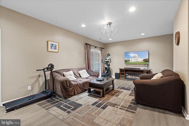 Building Photo - 42770 Keiller Terrace