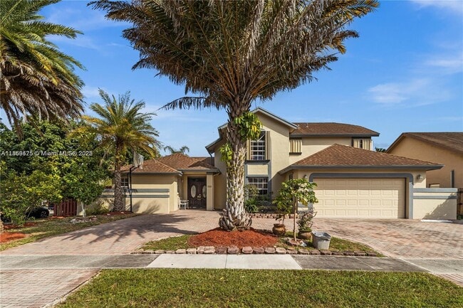 Photo - 900 SW 150th Ave Casa
