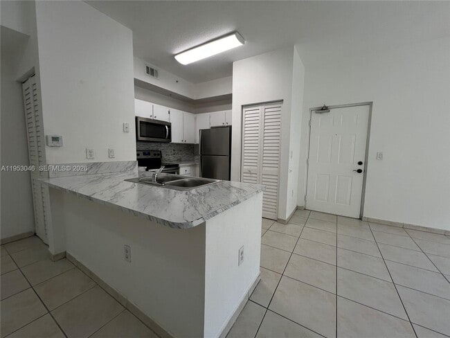 Photo - 7290 NW 114th Ave Unit 104-7