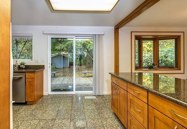 Photo - Spacious Redmond 3 BR Home - Close to Parks and Microsoft