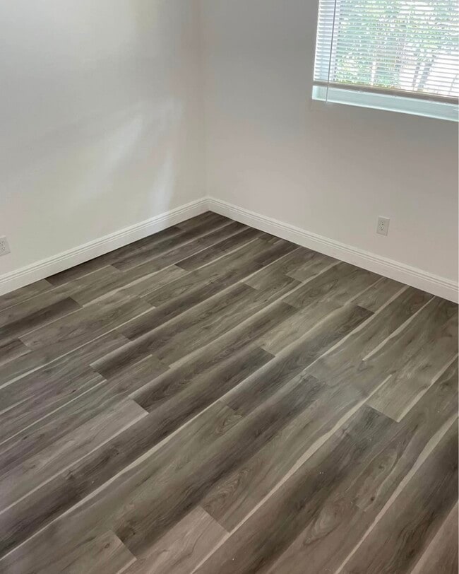 Photo - 1620 Ewing Ave Unit 1620 Ewing Ave