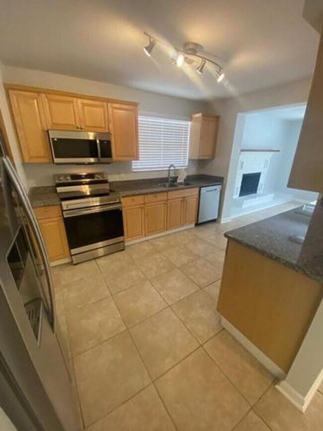 Photo - 1317 Willow Rd