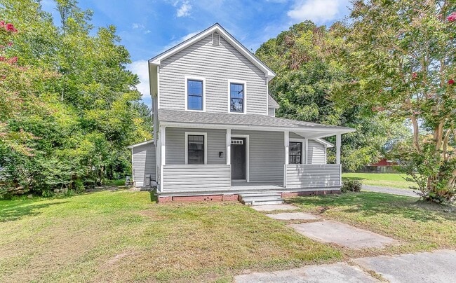 Photo - 211 Walnut St