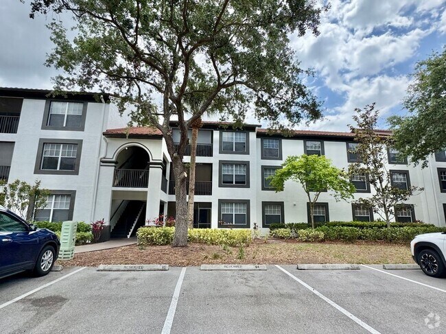 Building Photo - 7925 Preserve Cir Rental