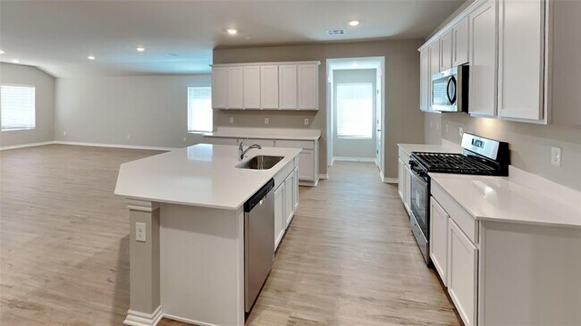 Photo - 2904 Campfire Dr