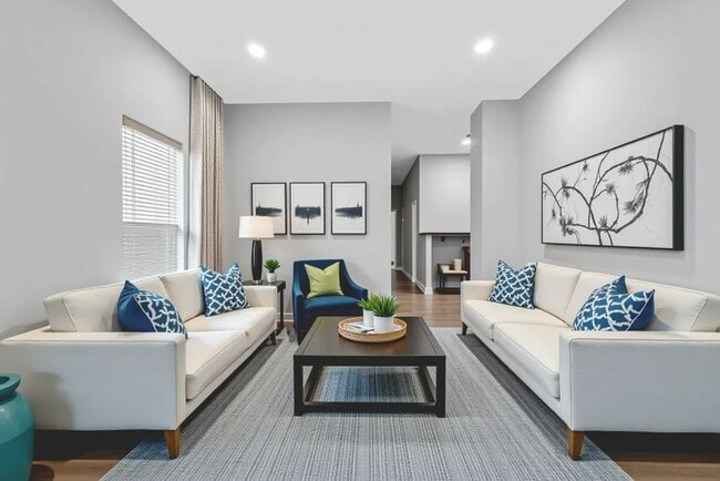 Building Photo - Renovated and full of character, this 3-be... Rental