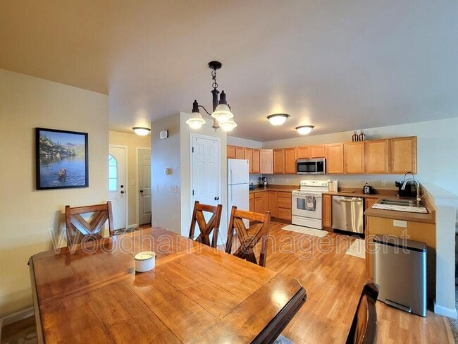 Photo - 1112 Biehl Dr