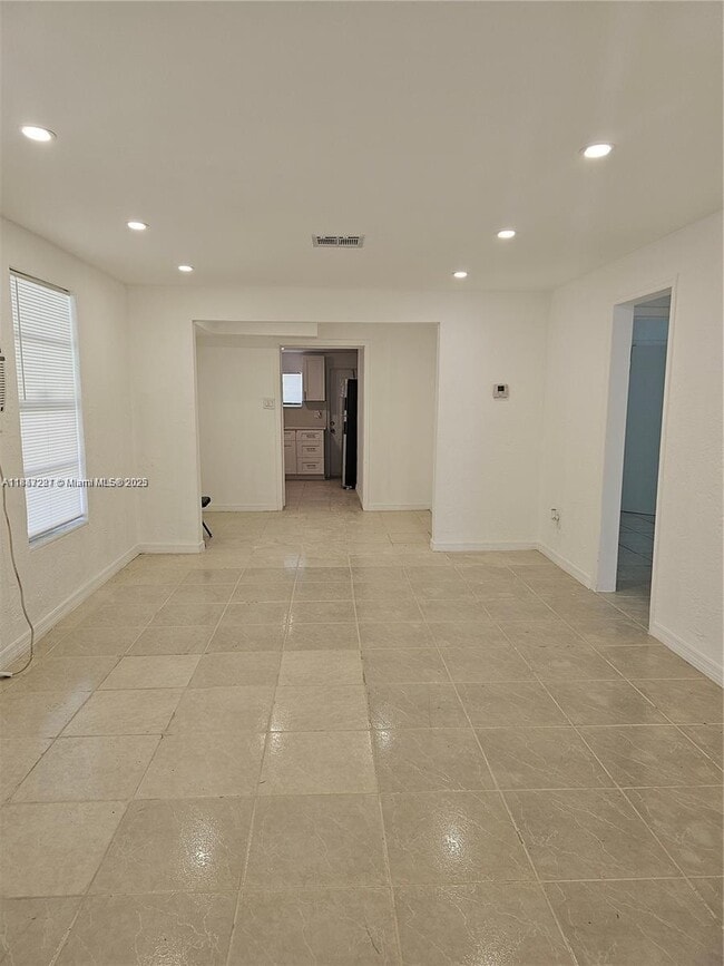 Photo - 224 NW 13th Ct