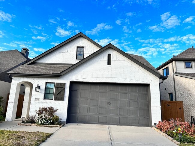 Building Photo - 13110 Blue Flora Dr
