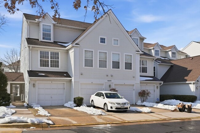 Photo - Enjoy the ease of condo style townhome living in this bright and inviting end unit.