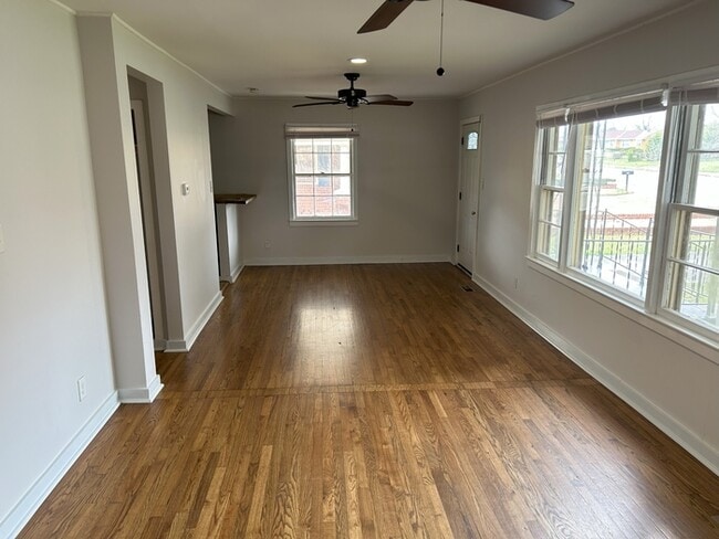 Photo - 2207 Hammonds Ave NW