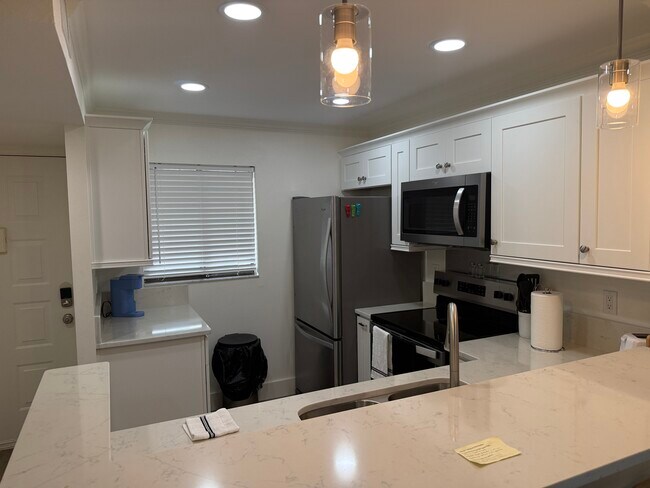 Photo - 401 Airport Ave E Unit #303