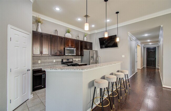 Building Photo - 18707 Naples Ridge Ct