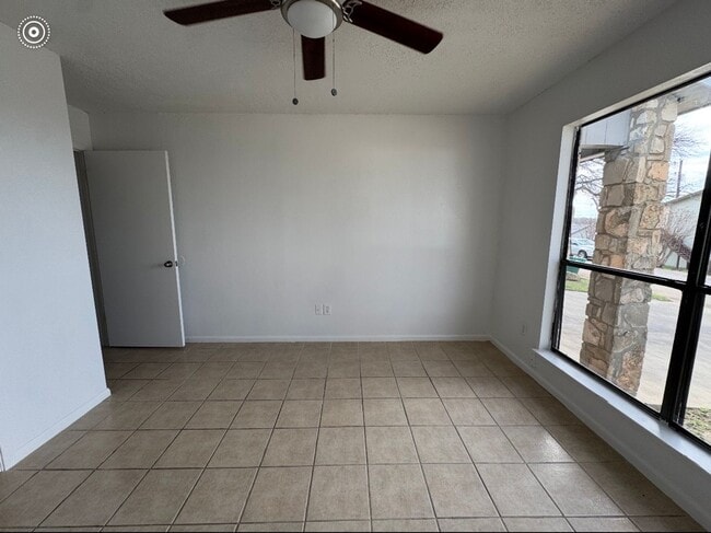 Photo - 901 Mayfield Dr Unit 903 Mayfield Drive  A