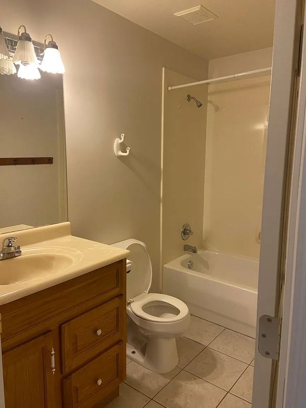 Photo - 1631 W Turin Dr