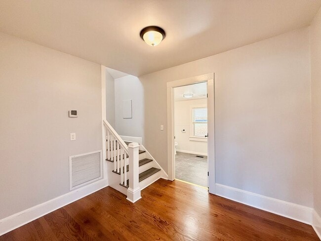 Photo - Charming 3 Bedroom Home for Rent!