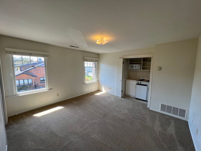 Building Photo - JM Unit 189CC