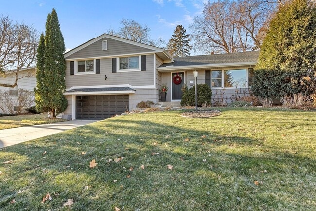 Building Photo - 5112 Abercrombie Dr