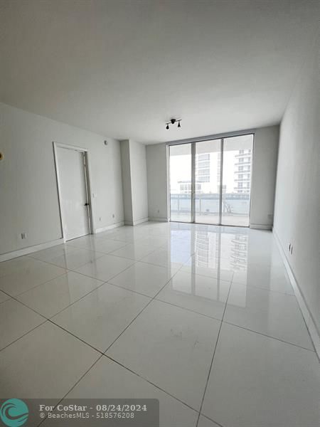 Photo - 16001 Collins Ave Condominio Unidad 502