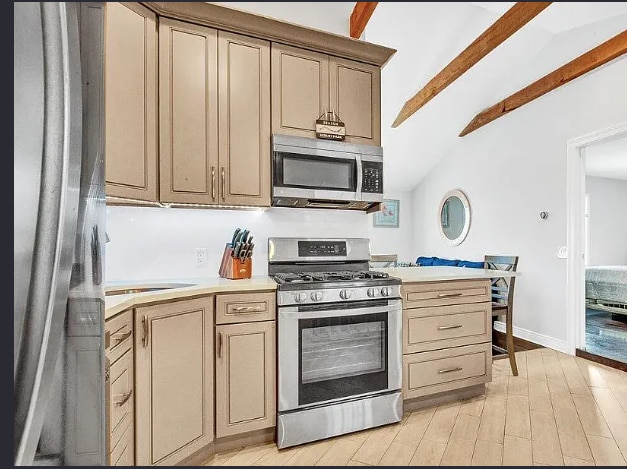 Photo - 1703 Webb St Unit 7