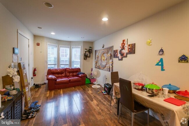 Building Photo - 130 S 46th St Unit A Rental