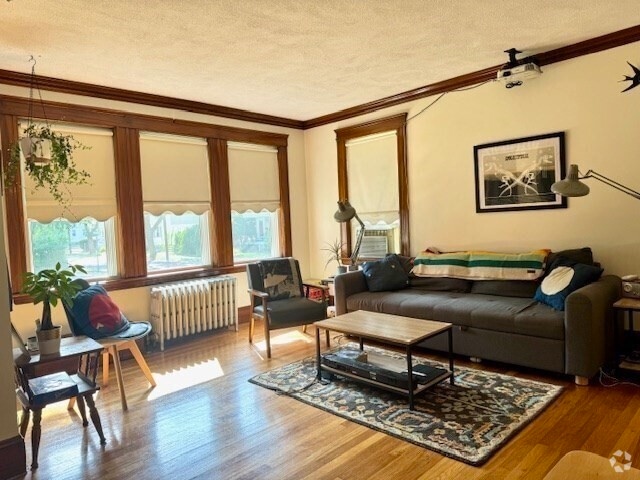 Building Photo - 27 Parker St Unit 1 Rental
