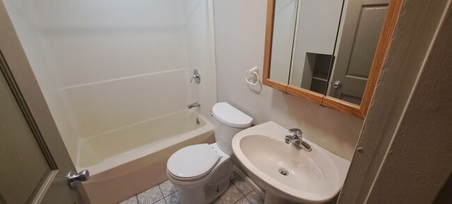 Photo - 119 Stewart Ave Unidad 2