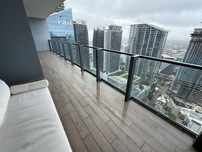 Photo - 68 SE 6th St Unit 3906