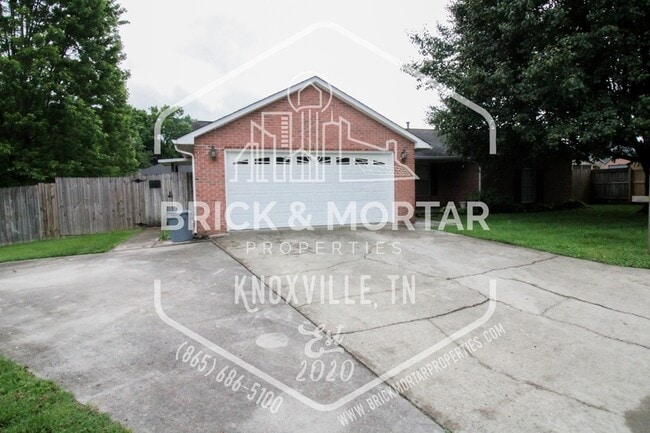 Photo - 1006 Davinci Ln House