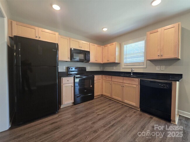 Photo - 319 Kimball St Townhome