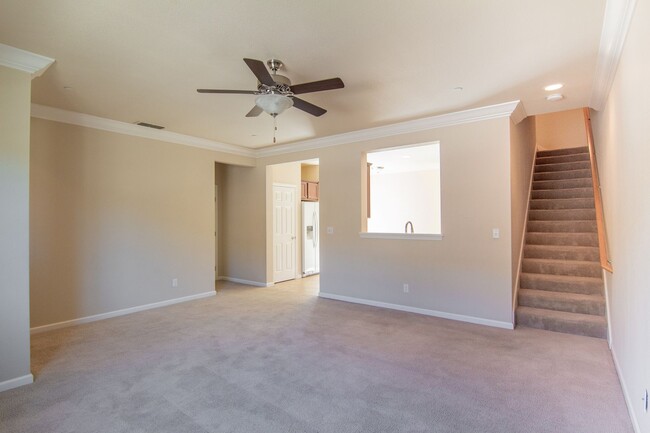 Photo - Beautiful 4 Bedroom Home in Highland Park!