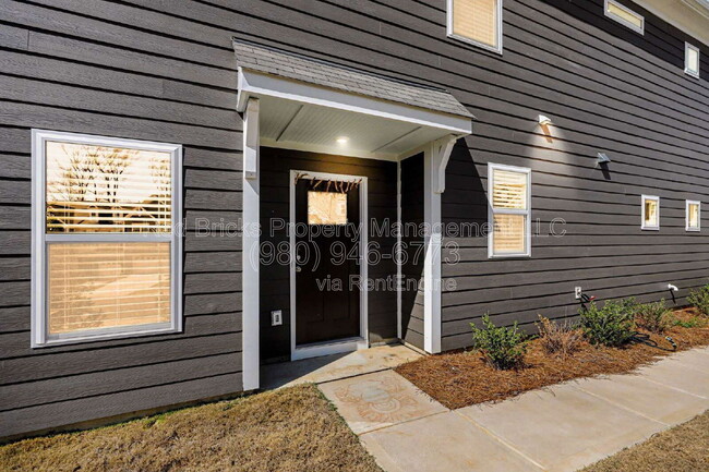 Photo - 5052 Falstone Dr