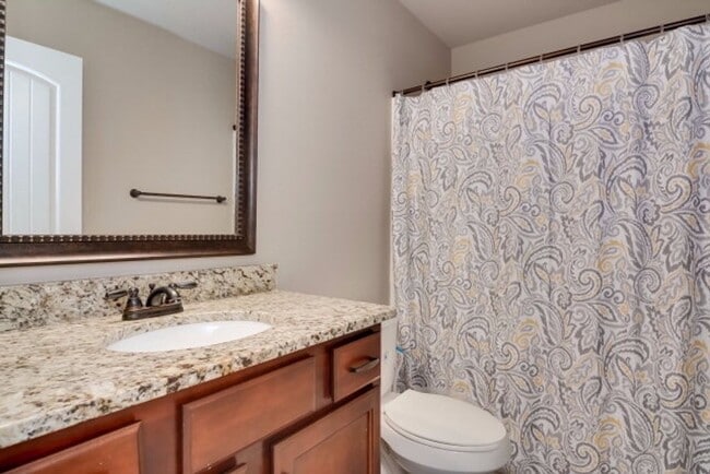 Building Photo - 260 Wentworth Pl