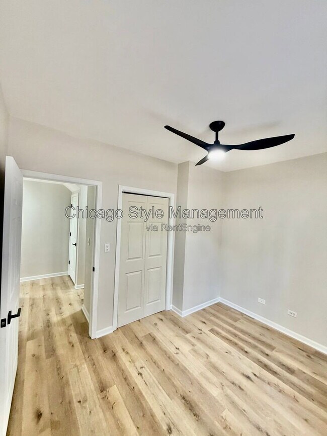 Photo - 6439 S St Lawrence Ave Unit 2