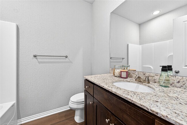 Photo - 1220 Moonrise St