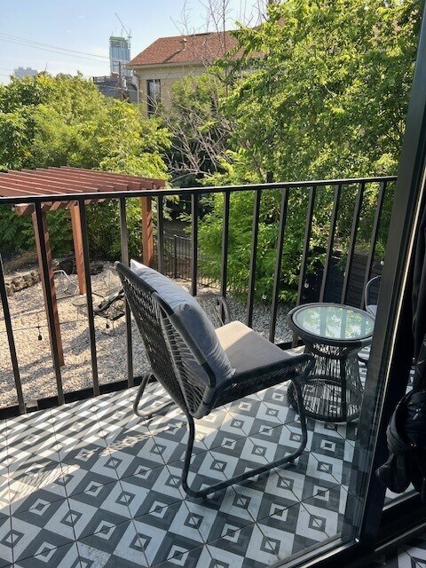 Photo - 201 Academy Dr