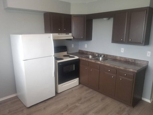 Photo - 205 Sandra Ave