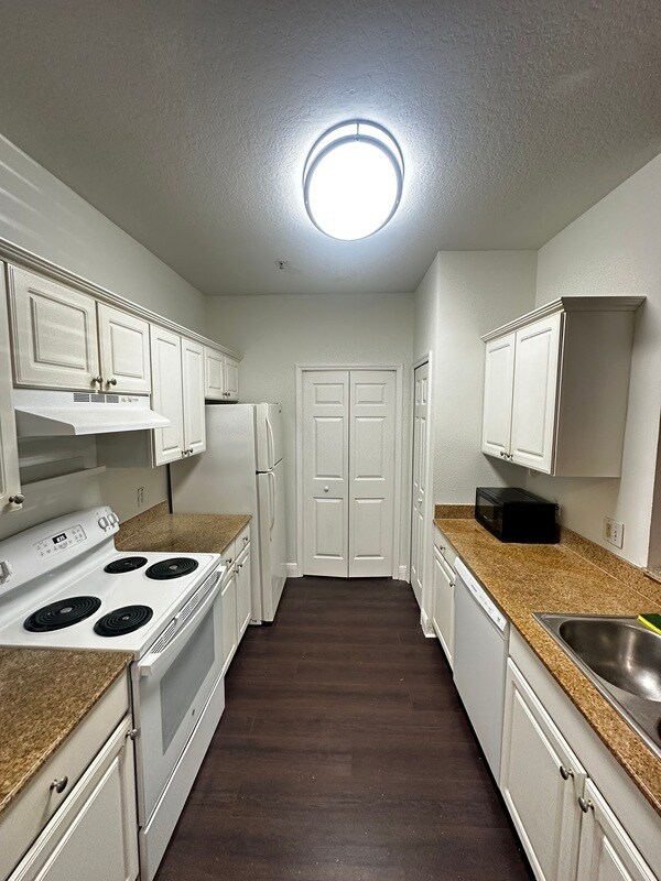 Photo - 142 Southern Pecan Cir Unit 103