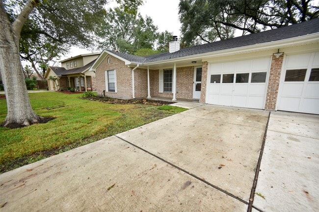 Photo - 217 Rachael Ln