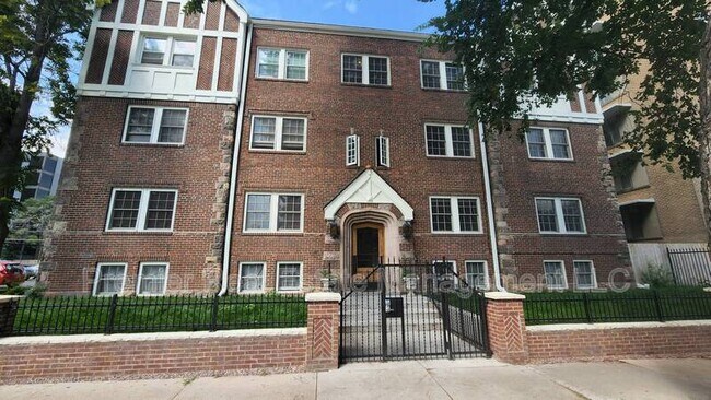 Photo - 963 Logan St Unit 19